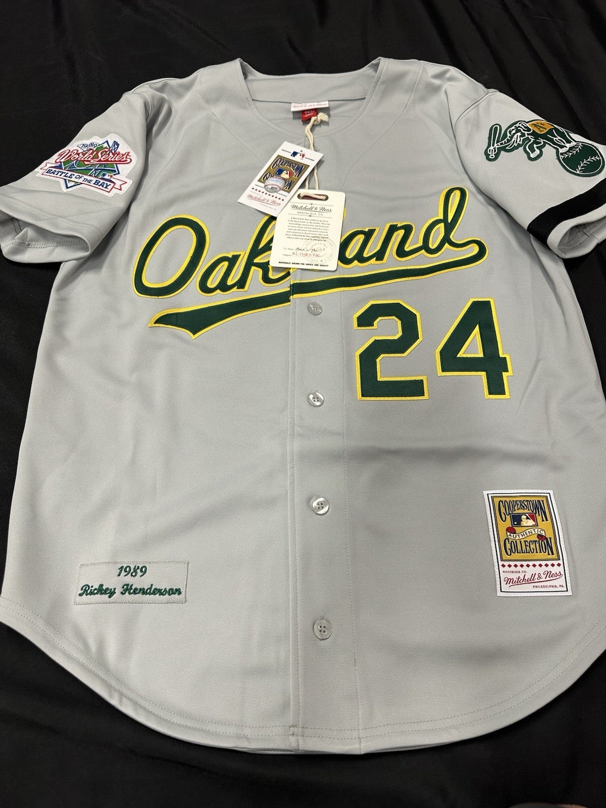 Rickey Henderson HOF 2009 Signed Authentic A’s Mitchell Ness Jersey MLB Holo