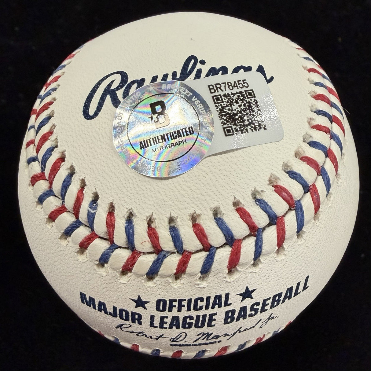 Ryne Sandberg HOF 05 Signed Cubs Team Stitch Logo Baseball Beckett