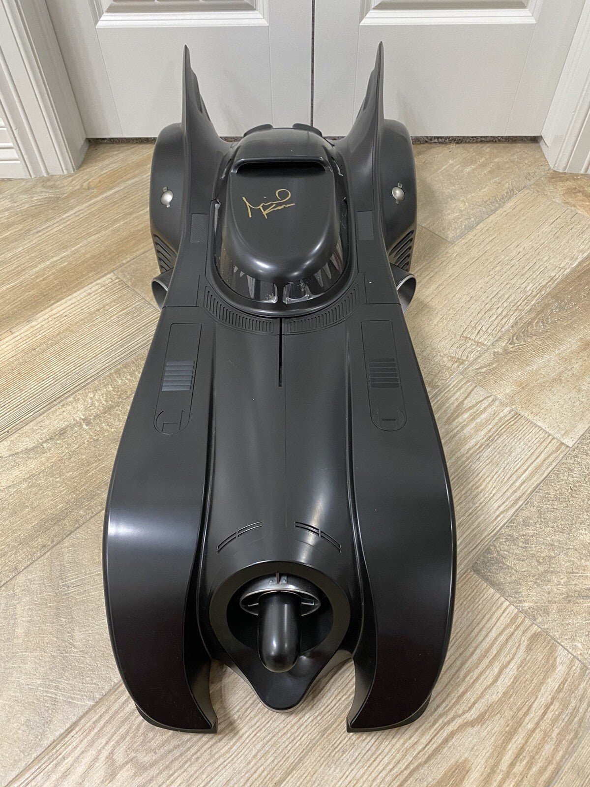 Michael Keaton Signed Hot Toys 1989 1/6 Scale Batmobile Batman JSA LOA