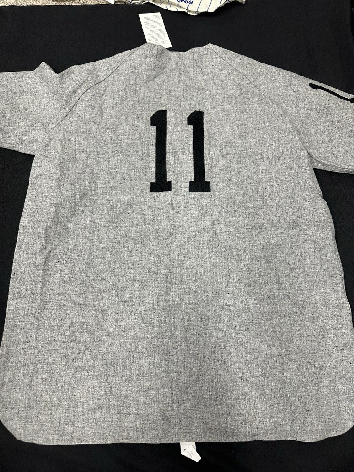 Luis Aparicio HOF 84 Signed White Sox Mitchell Ness Jersey JSA