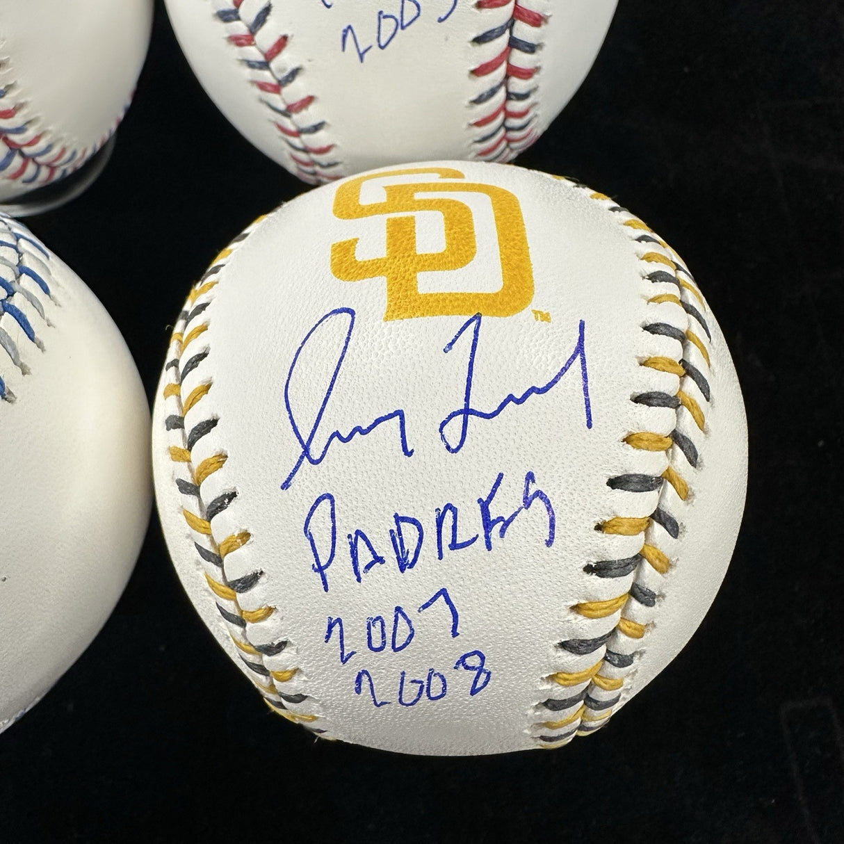 Greg Maddux Cubs Padres Braves Dodgers Signed Team Stitch Logo Baseball Set BAS