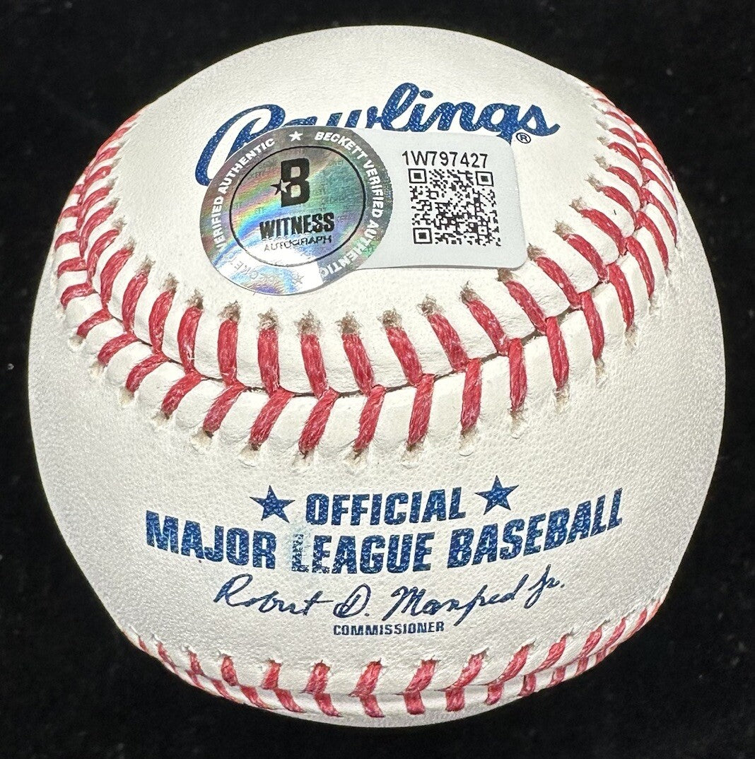 Adam Wainwright 200 Wins Signed Baseball Beckett Witness Holo