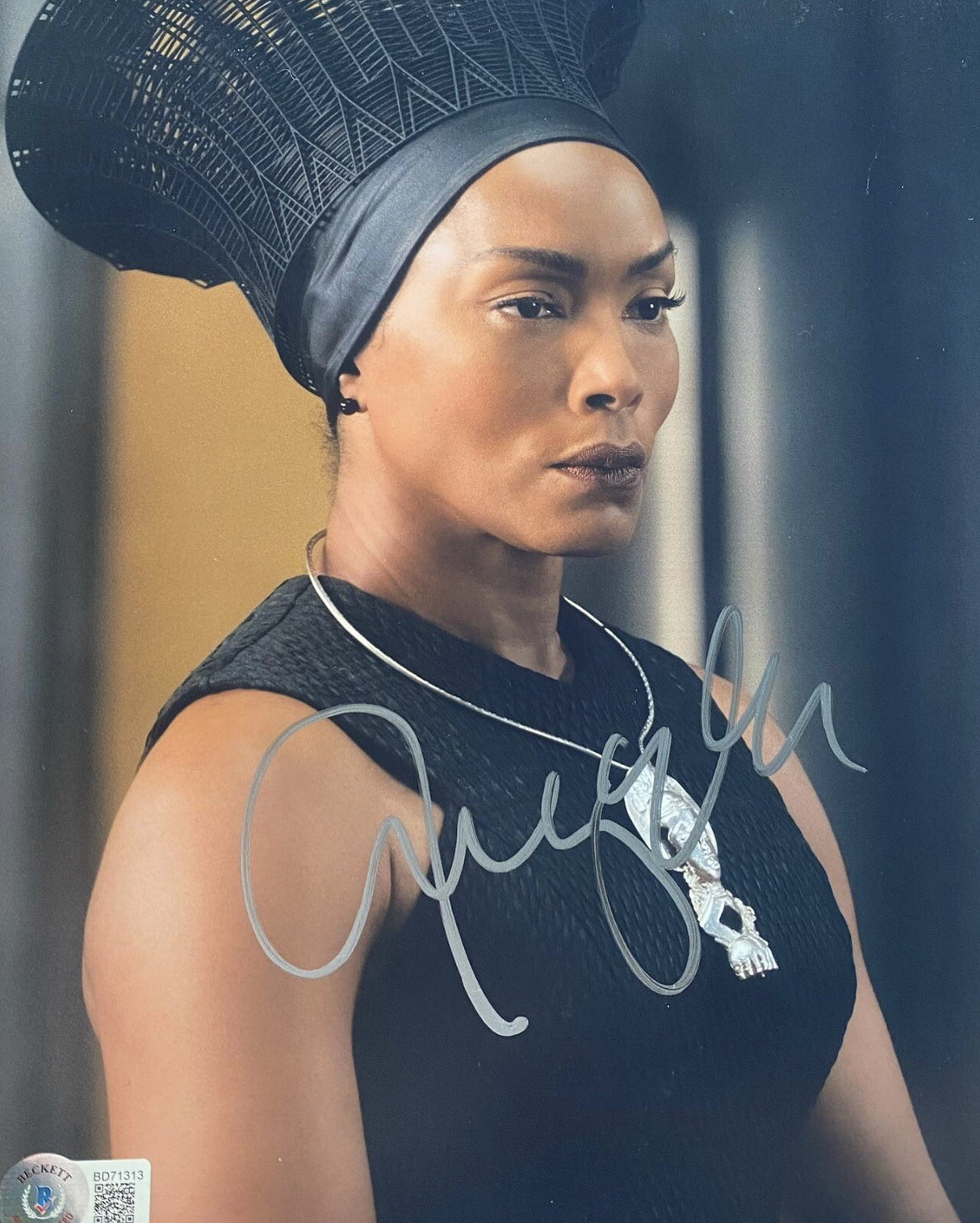 Angela Bassett Signed Black Panther: Wakanda Forever 8x10 Photo Beckett