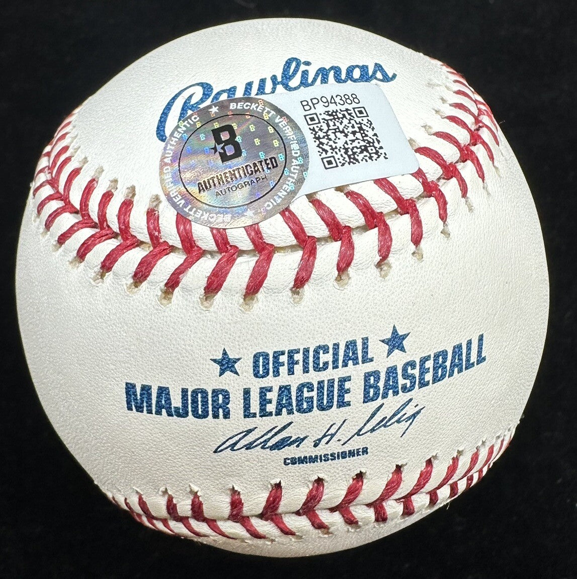 Wade Boggs HOF 2005 Signed Baseball JSA