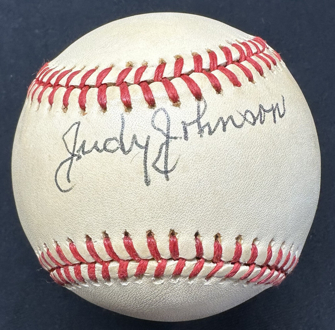 Judy Johnson Signed Baseball PSA/DNA