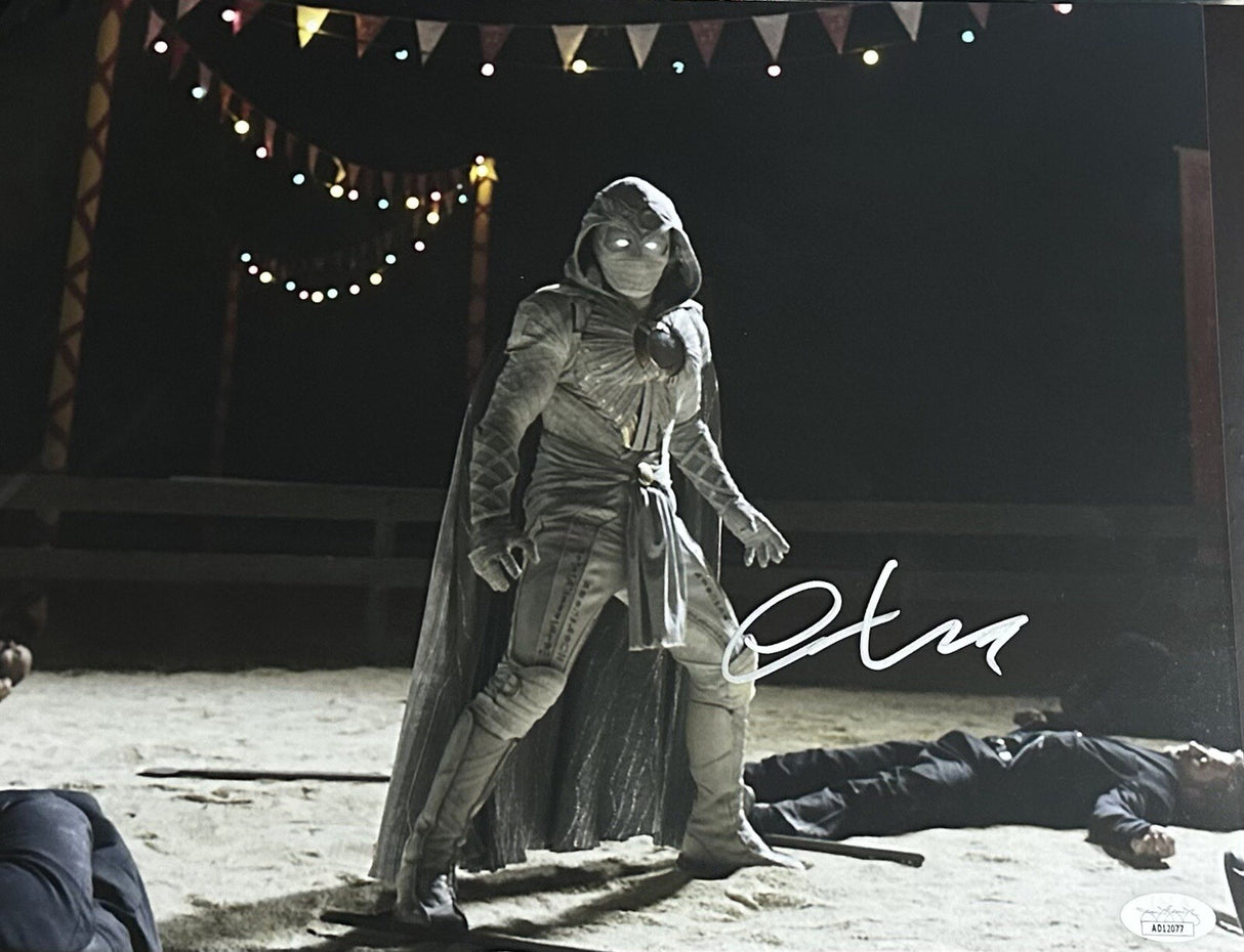 Oscar Isaac Signed Moon Knight 11x14 Photo JSA