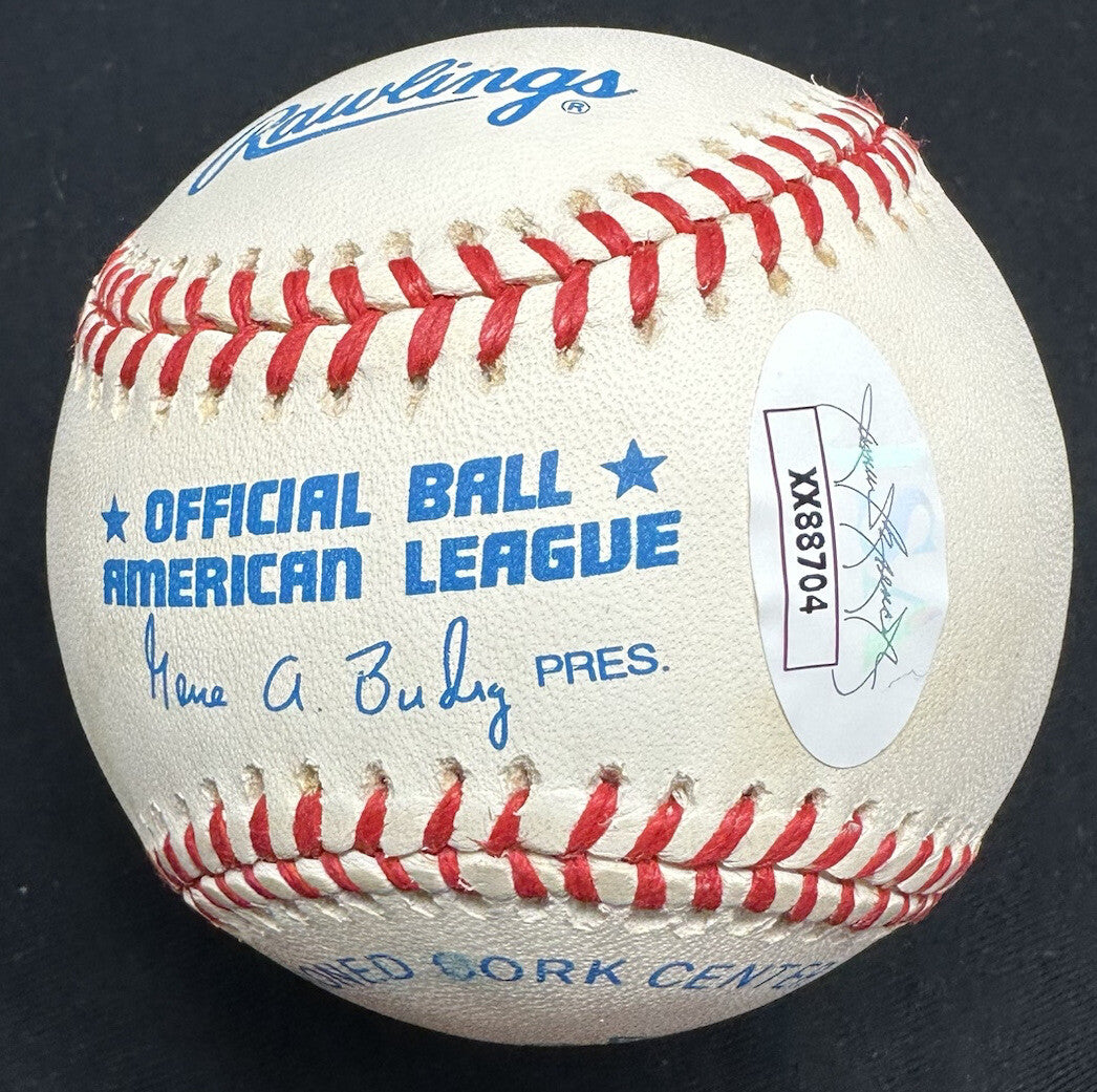 Early Wynn 300 CY 59 Signed Baseball JSA LOA