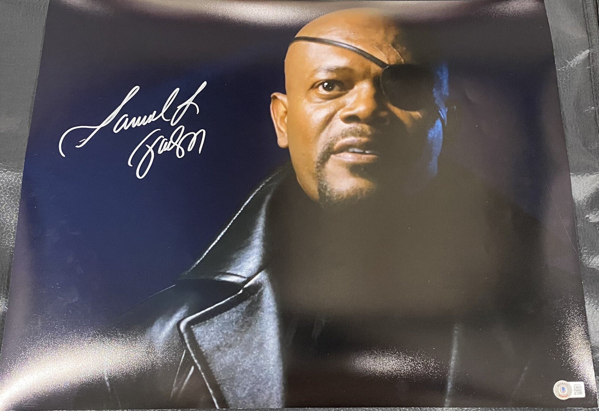 Samuel L. Jackson Signed Nick Fury 16x20 Photo Beckett Witness MCU