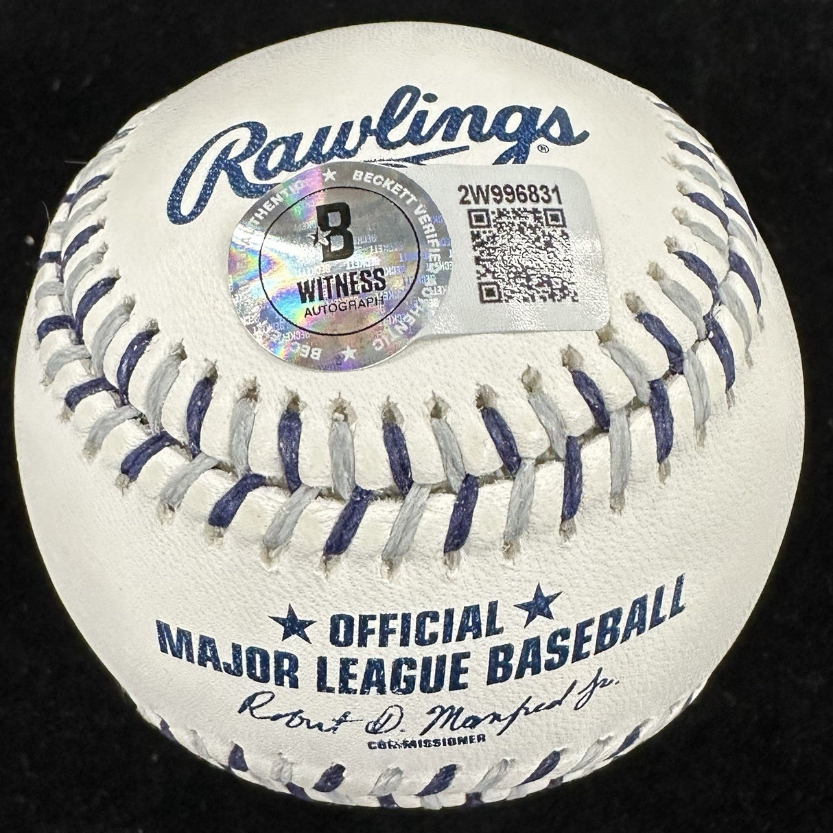 Ichiro Suzuki 01 MVP/ROY HOF 25 Signed Mariners Team-Stitch Logo Baseball BAS