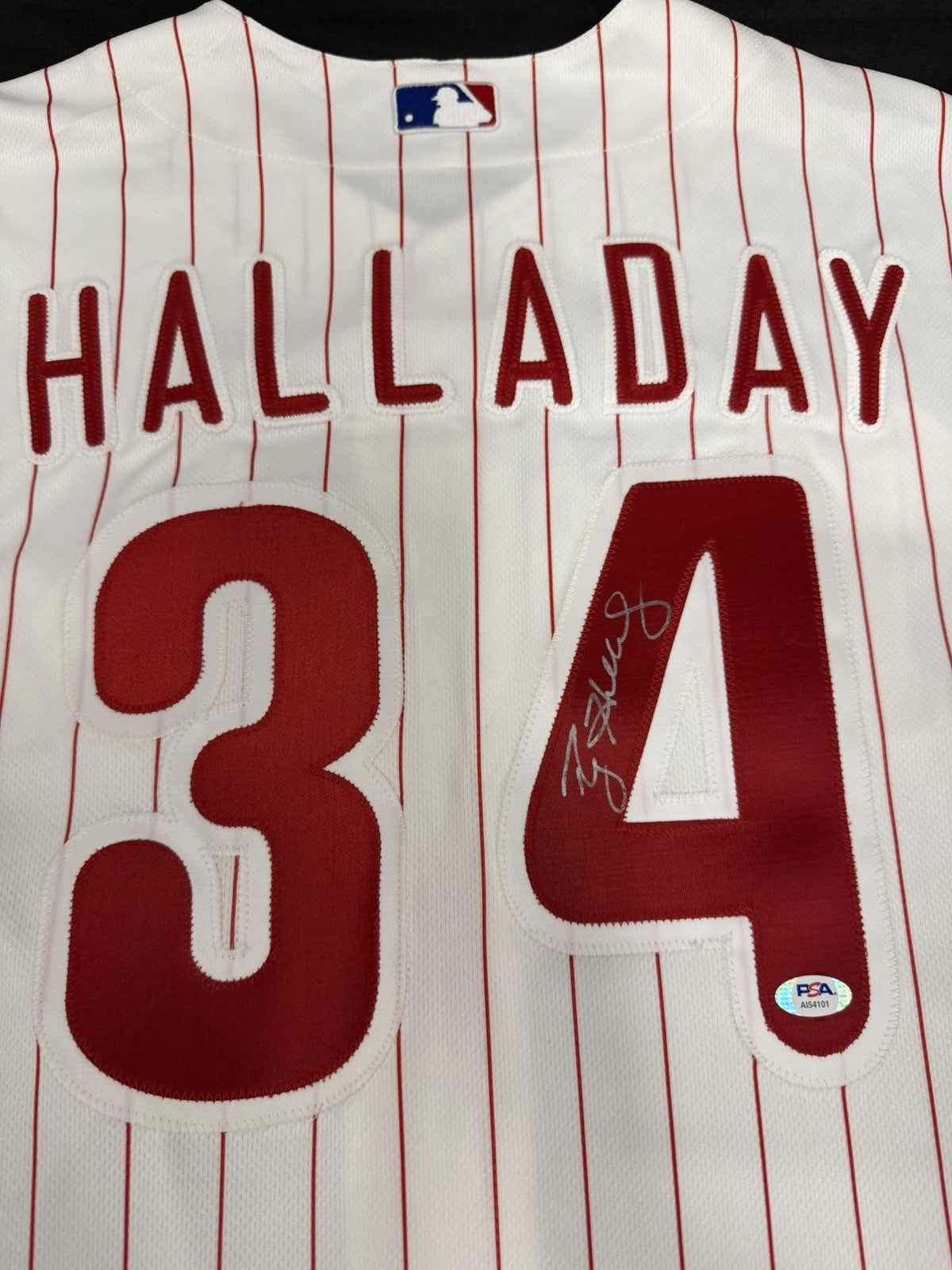 Roy Halladay Signed Authentic Majestic Philadelphia Phillies Jersey PSA/DNA 