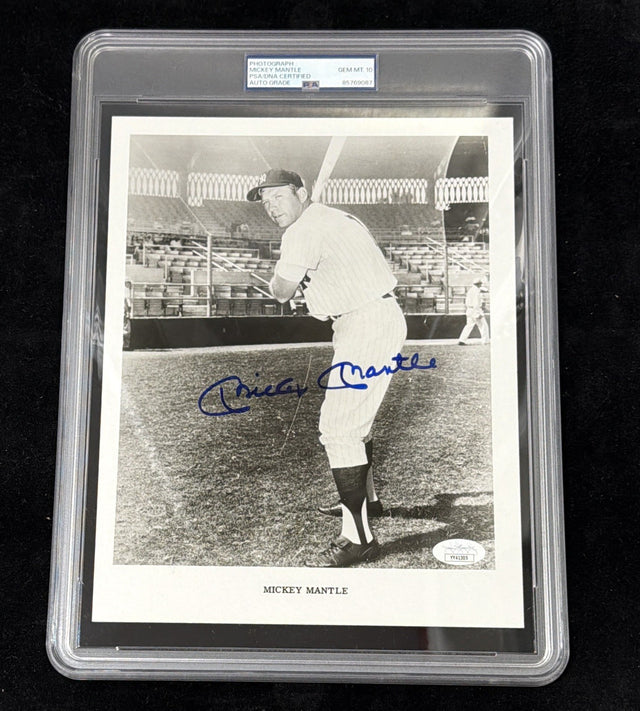 Mickey Mantle Signed B&W 8x10 Photo JSA PSA Encapsulated Gem Mint 10
