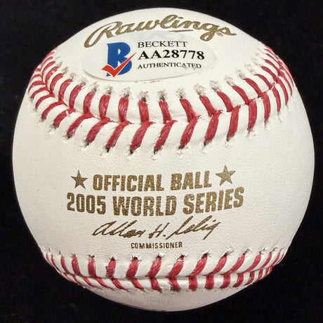 Jermaine Dye 05 WS MVP Signed 2005 World Series Logo Baseball Beckett