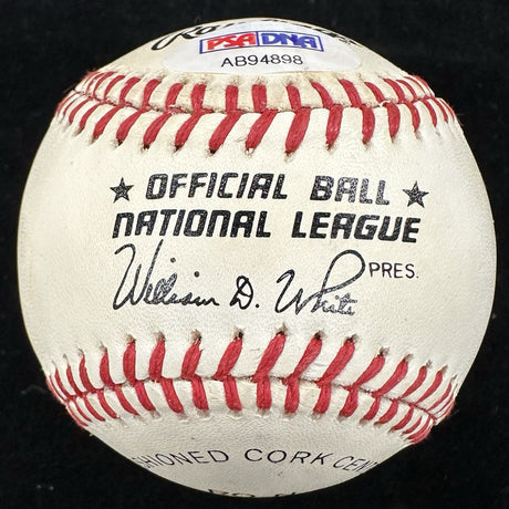 Willie Mays Signed Baseball PSA/DNA